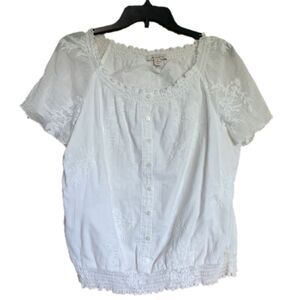 JM Collection // Elegant White Embroidered Top